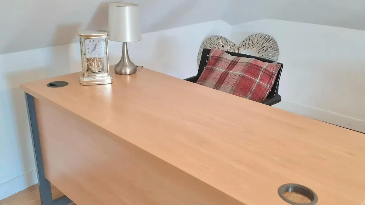Luxurious Spacious 3 Bedroom Apartment - Edinburgh City Centre - Excellent Location - Five Star Amenities & Service United Kingdom